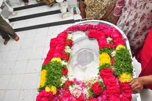 Celebrities Pay Homage to Mada Venkateswara Rao